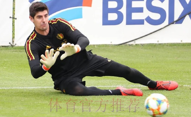 库尔图瓦预计伤停3到4周 将缺阵巴萨、瓦伦、米兰 库尔图瓦预计伤停3到4周 将缺阵巴萨、瓦伦、米兰